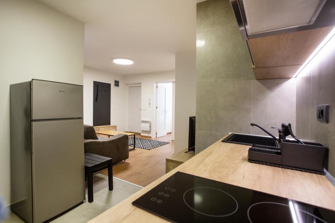 Apartment Ivy Belgrado Exterior foto